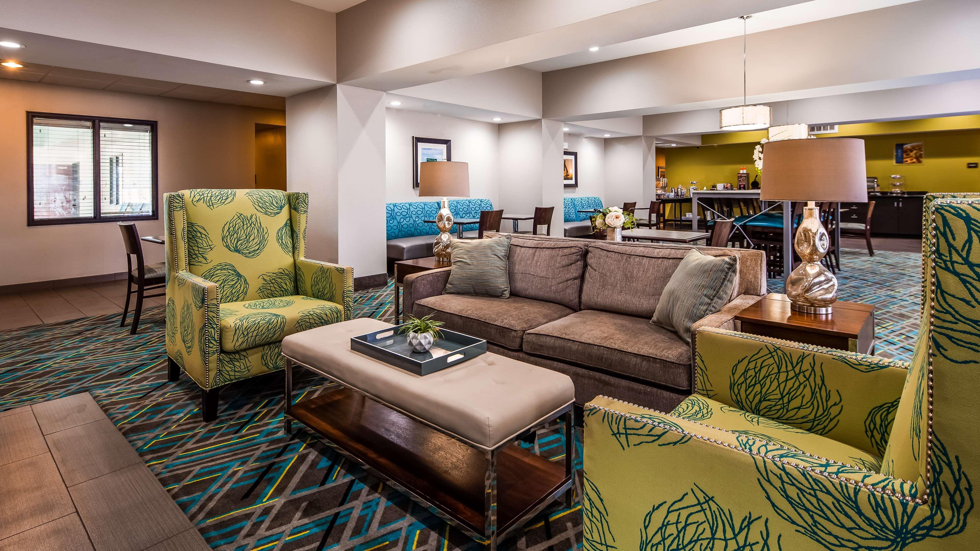 Best Western Golden Prairie Inn And Suites Sidney Ngoại thất bức ảnh