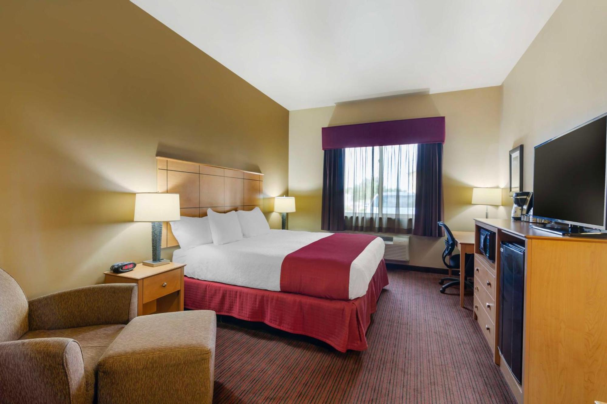 Best Western Golden Prairie Inn And Suites Sidney Ngoại thất bức ảnh