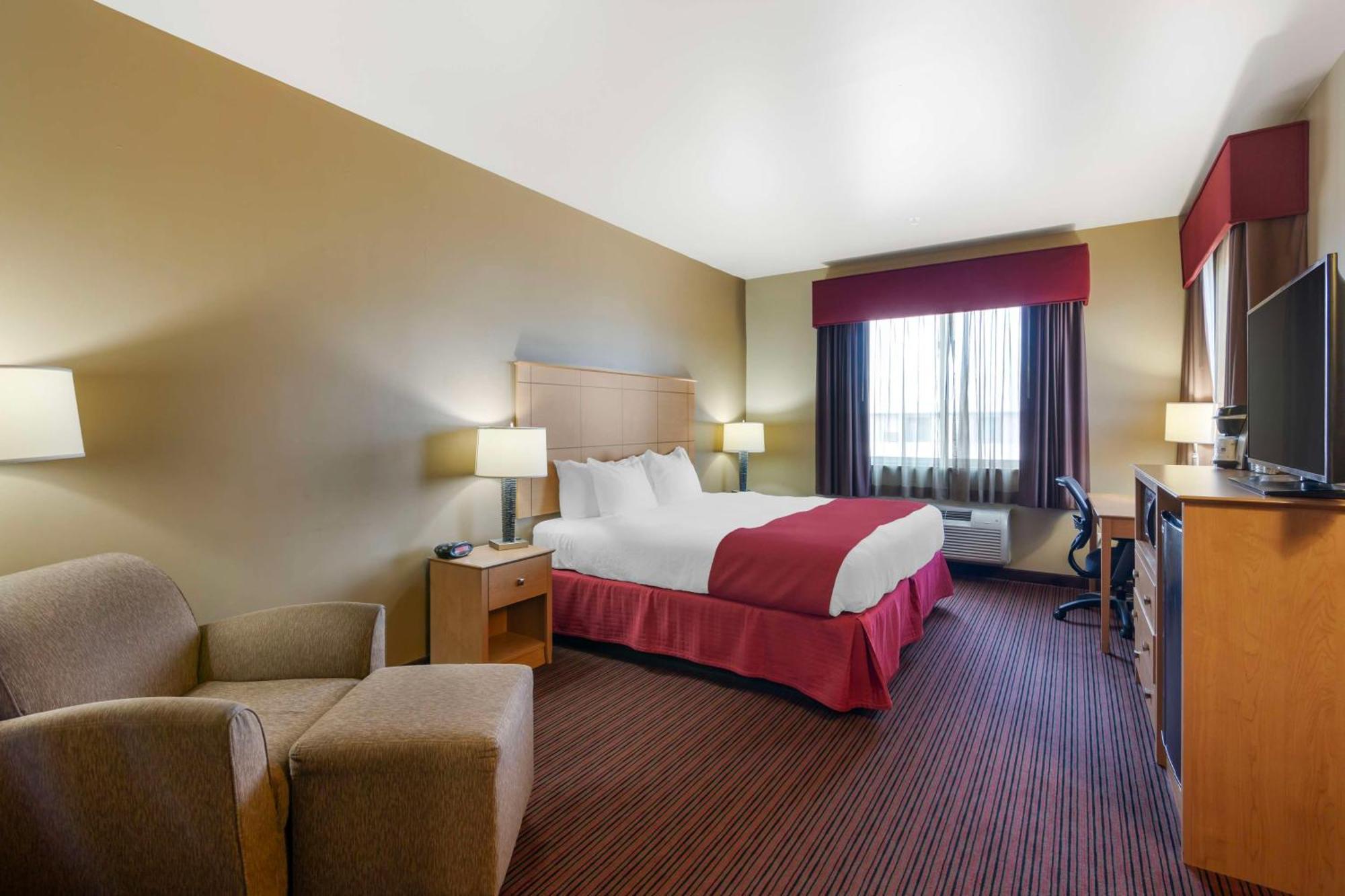 Best Western Golden Prairie Inn And Suites Sidney Ngoại thất bức ảnh